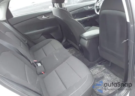 2019 Kia Forte Lxs z USA, uszkodzony, nr VIN 3KPF24AD0KE107170